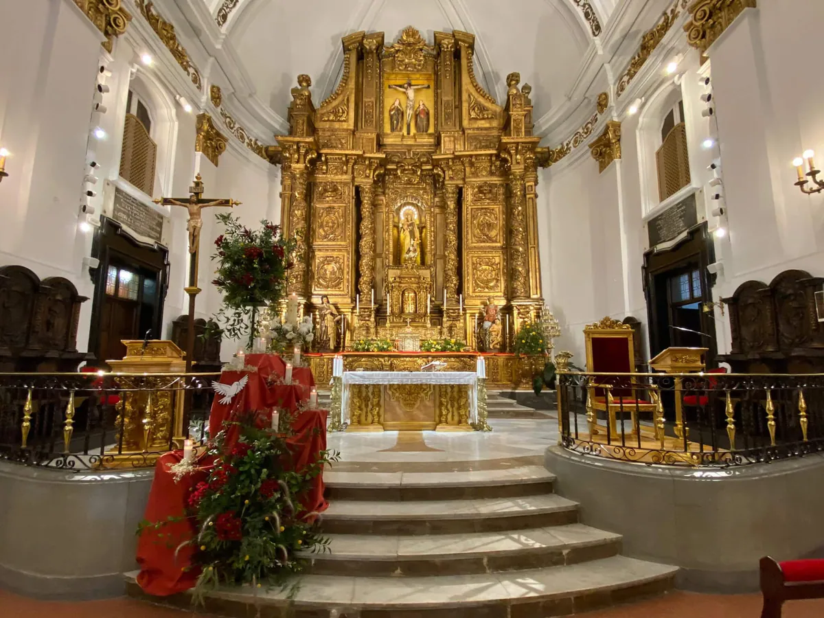 Interior de la Parroquia de Santa Teresa y Santa Isabel
